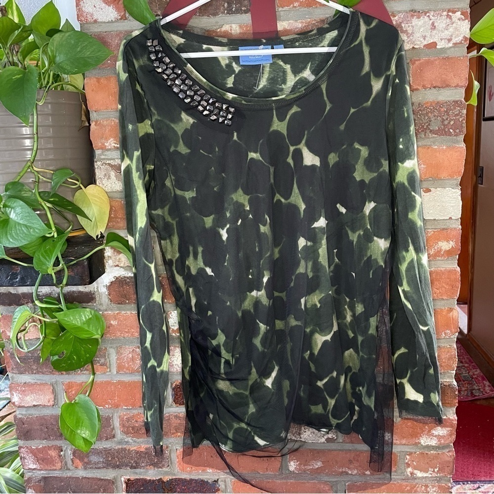 Vera wang green mesh top
